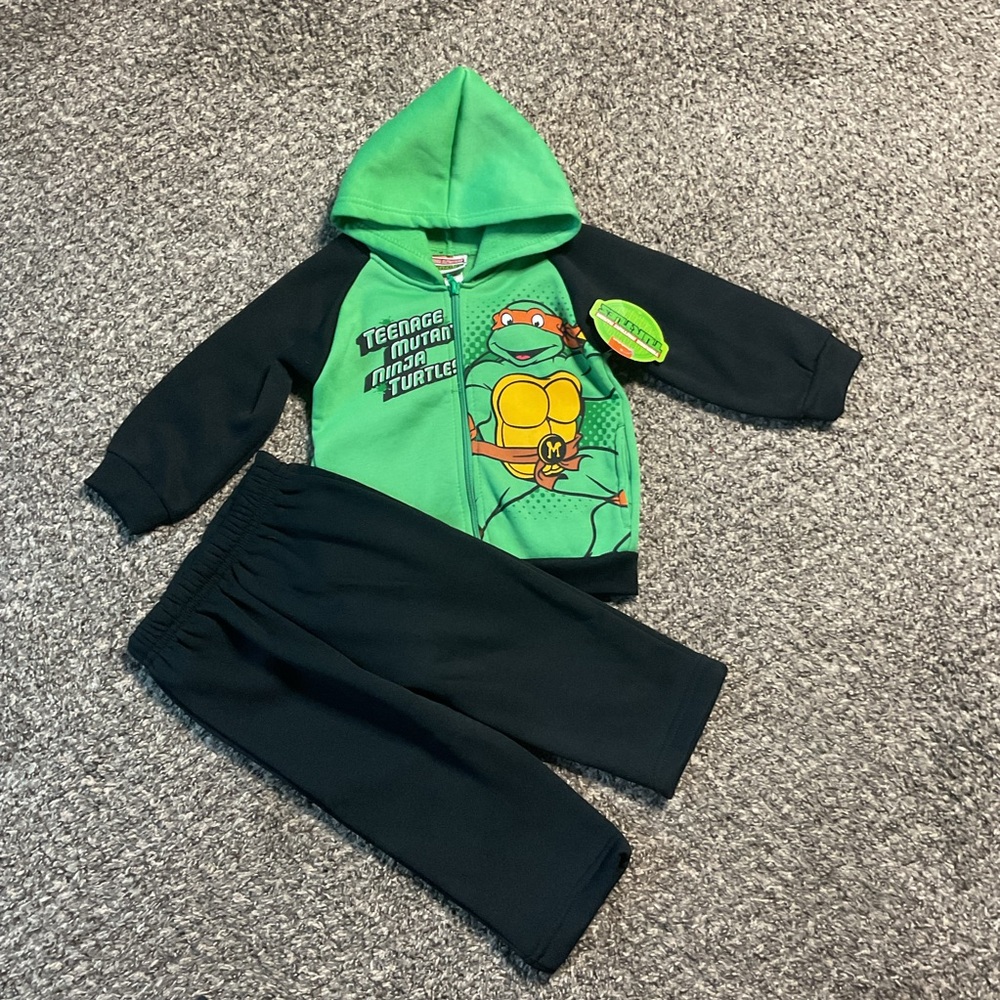 Ninja Turtle outfit size 24 Months
